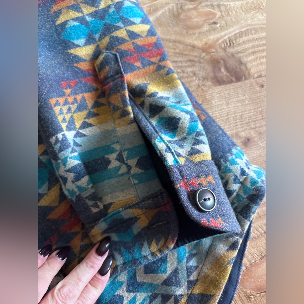Pendleton Multicolor Patterned Shirt Jacket - Picture 8 of 9